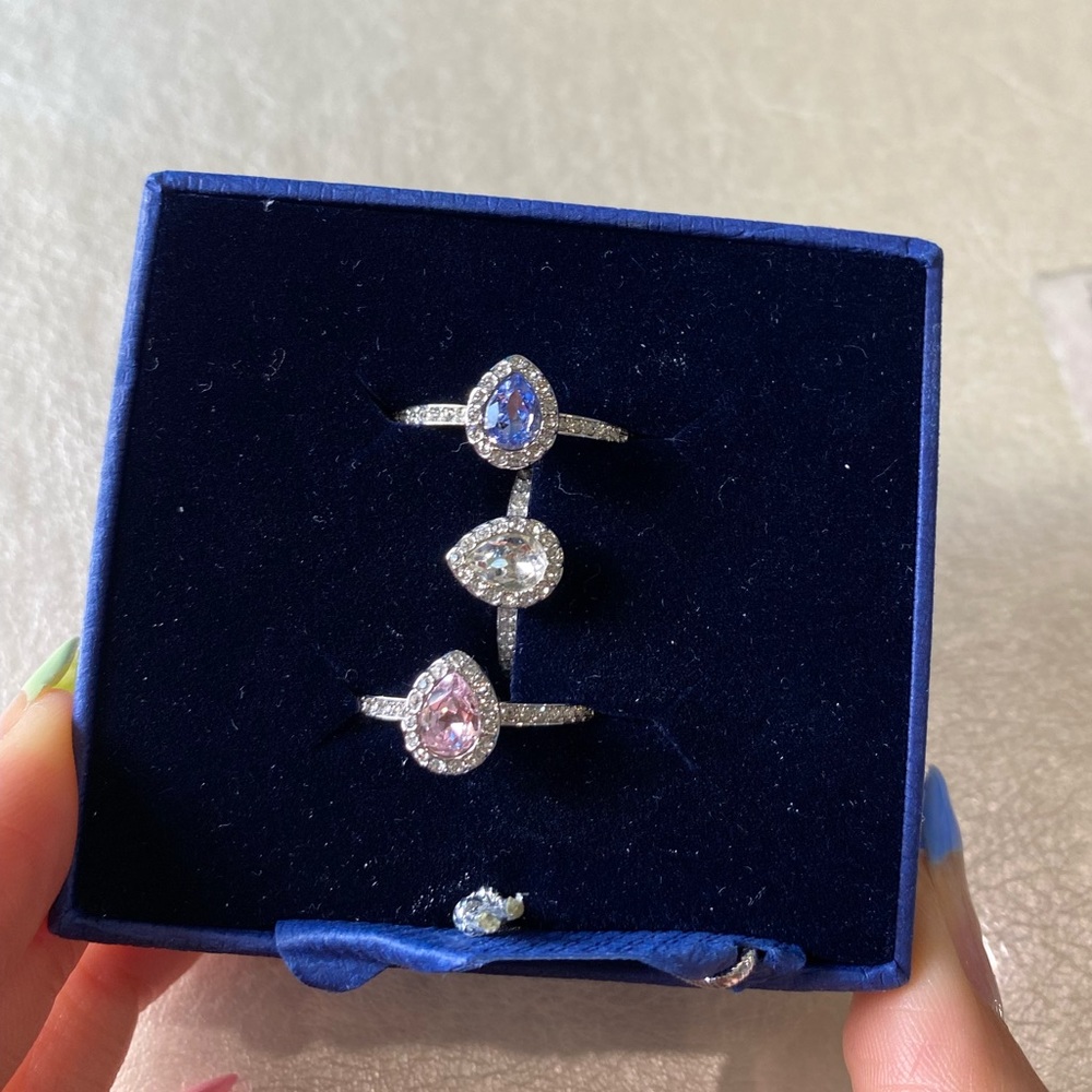 NWT SET OF 3 Swarovski Rings